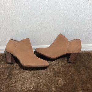 Jack Rogers Marianne Scalloped Low Rise Booties